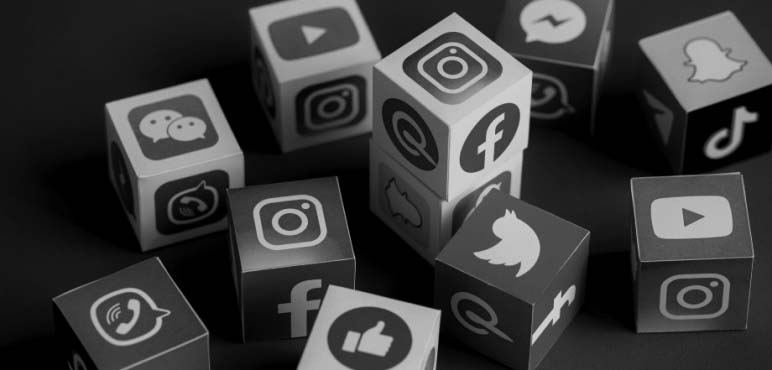 How Should Corporate Social Media Management Be Done?